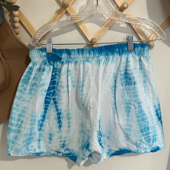 Blanco Drawstring Cotton Shorts - Picture 2 of 9